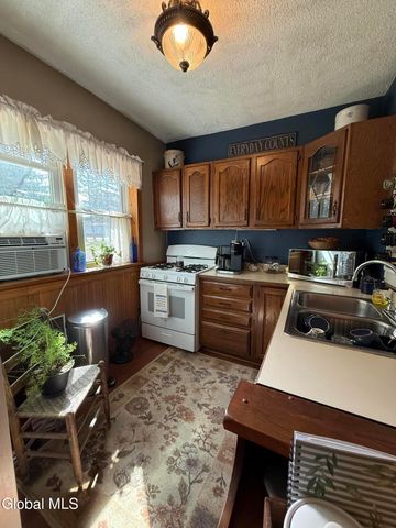 1948 State Highway 5s, Amsterdam, NY 12010