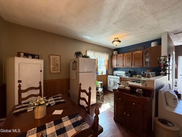 1948 State Highway 5s, Amsterdam, NY 12010