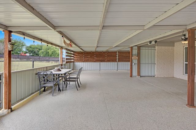 120 Lone Star Way, Godley, TX 76044