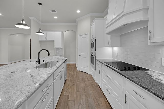 120 Lone Star Way, Godley, TX 76044