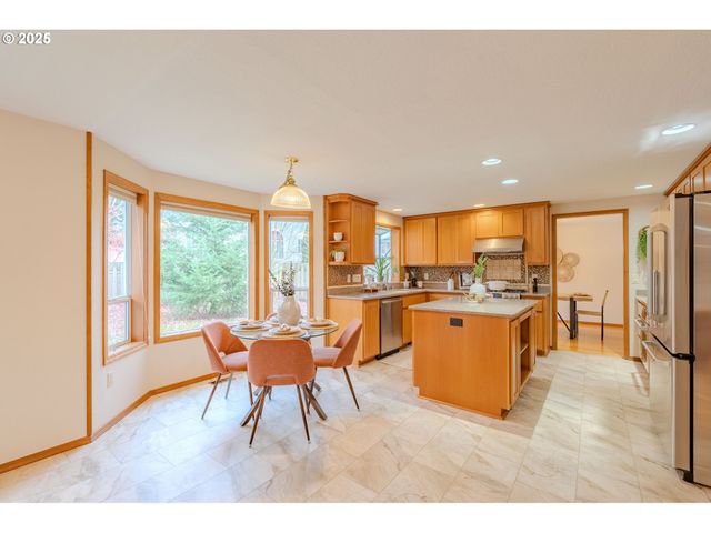 14100 Se 20TH St, Vancouver, WA 98683