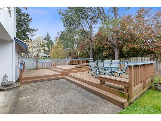 14100 Se 20TH St, Vancouver, WA 98683