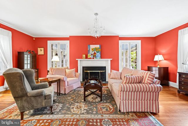 902 W NORTHERN PKWY, Baltimore, MD 21210