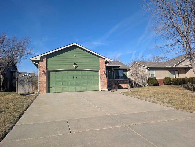 1729 S Herrington St, Wichita, KS 67207
