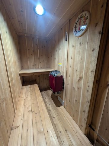 1729 S Herrington St, Wichita, KS 67207