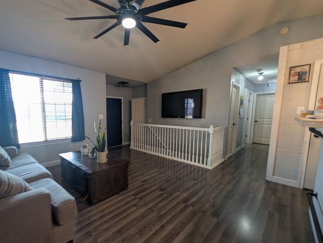 1729 S Herrington St, Wichita, KS 67207