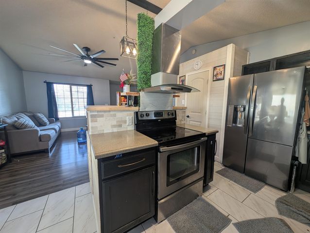 1729 S Herrington St, Wichita, KS 67207