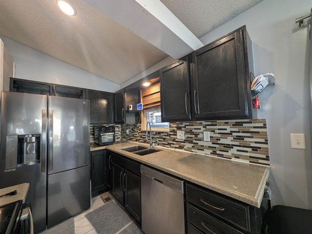 1729 S Herrington St, Wichita, KS 67207