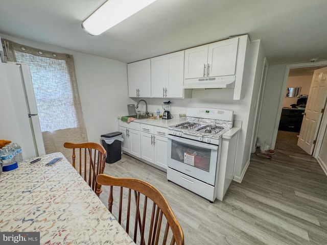 85 WILLIS AVE, Penns Grove, NJ 08069