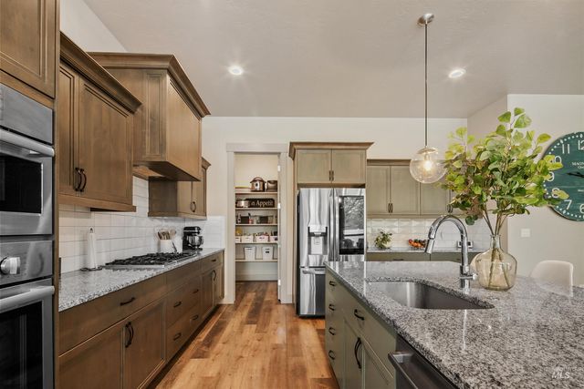 2883 E Mores Trail Dr., Meridian, ID 83642
