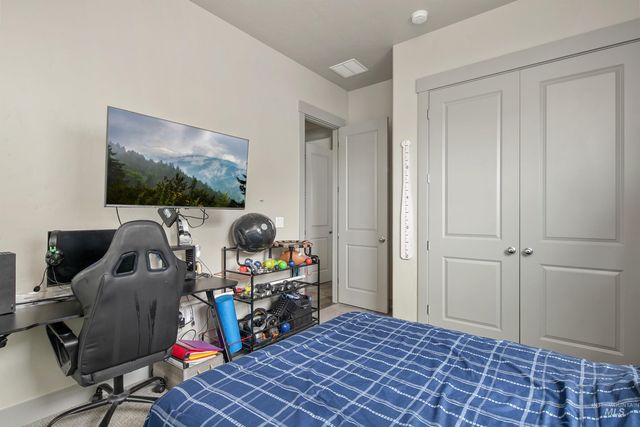 2883 E Mores Trail Dr., Meridian, ID 83642