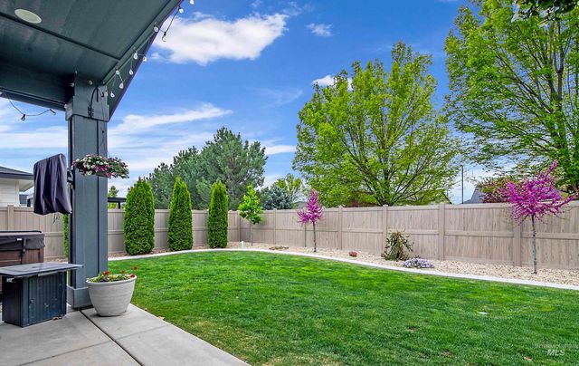 2883 E Mores Trail Dr., Meridian, ID 83642