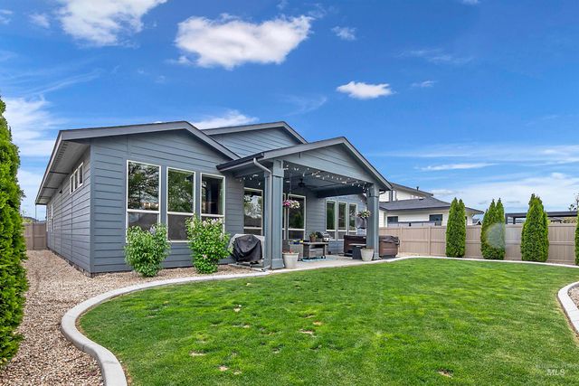 2883 E Mores Trail Dr., Meridian, ID 83642
