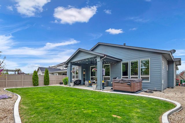 2883 E Mores Trail Dr., Meridian, ID 83642