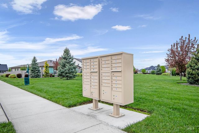 2883 E Mores Trail Dr., Meridian, ID 83642