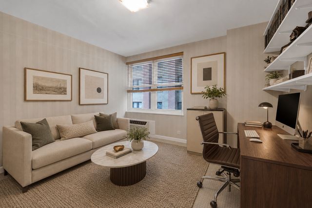850 N DeWitt Place 7K, Chicago, IL 60611