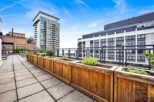 850 N DeWitt Place 7K, Chicago, IL 60611