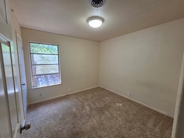 916 Leeper Drive, Denison, TX 75020