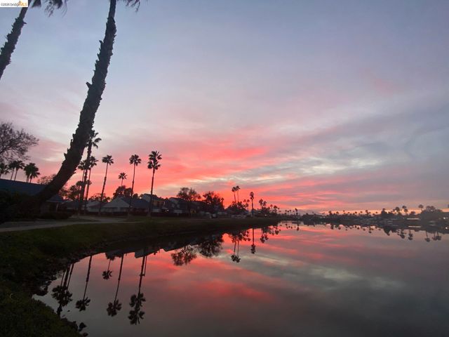 1550 Trawler St, Discovery Bay, CA 94505