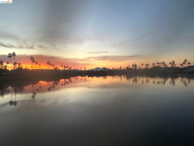 1550 Trawler St, Discovery Bay, CA 94505