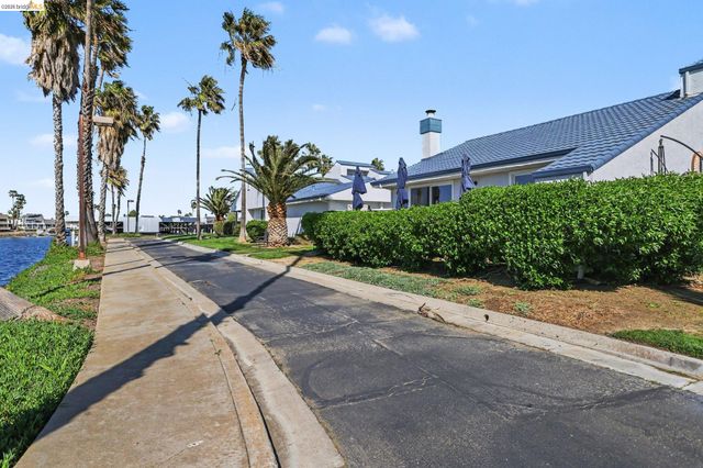 1550 Trawler St, Discovery Bay, CA 94505