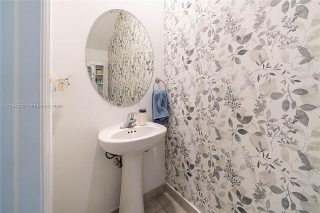 1540 SW 28th St, Fort Lauderdale, FL 33315