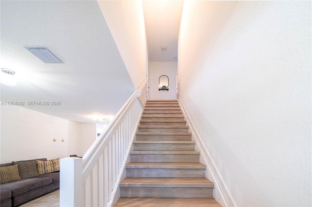 1540 SW 28th St, Fort Lauderdale, FL 33315