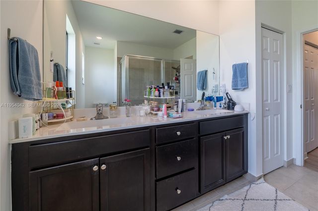 1540 SW 28th St, Fort Lauderdale, FL 33315