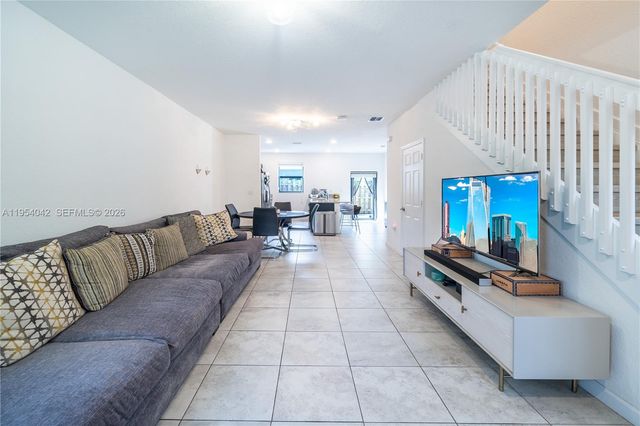 1540 SW 28th St, Fort Lauderdale, FL 33315