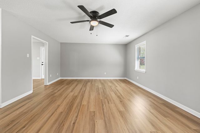 9132 KERRVILLE-ROSEMARK RD, Millington, TN 38053
