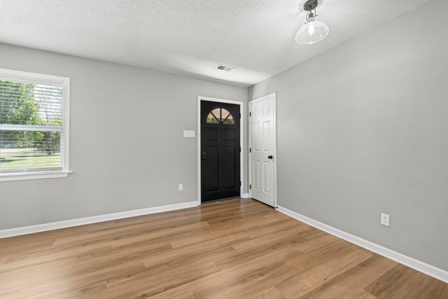 9132 KERRVILLE-ROSEMARK RD, Millington, TN 38053