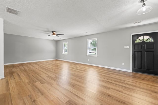 9132 KERRVILLE-ROSEMARK RD, Millington, TN 38053