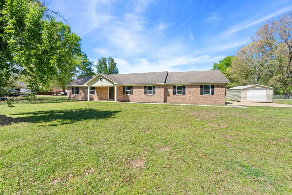 9132 KERRVILLE-ROSEMARK RD, Millington, TN 38053