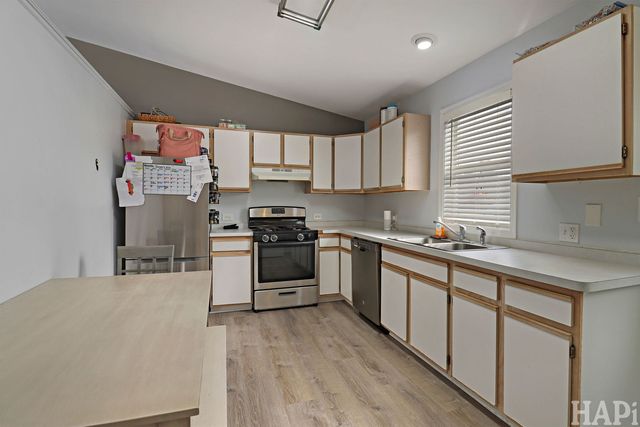 4801 Rose Street, Crystal Lake, IL 60014