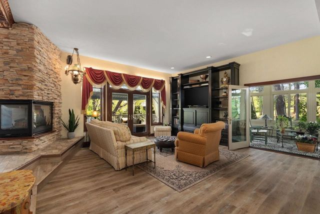 8523 N Stone Farm Road, Edgerton, WI 53534