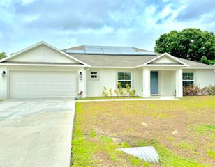 467 Binney Street NE, Palm Bay, FL 32907