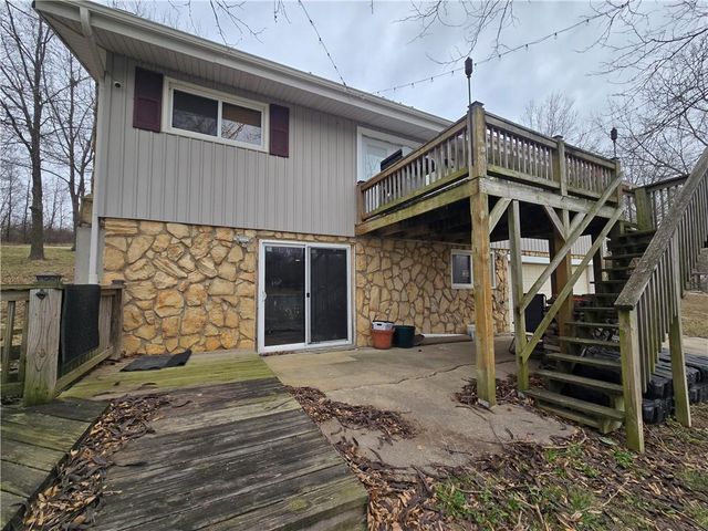 1334 Lakeview N Drive, Odessa, MO 64076