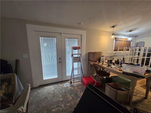 1334 Lakeview N Drive, Odessa, MO 64076