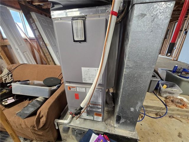 1334 Lakeview N Drive, Odessa, MO 64076