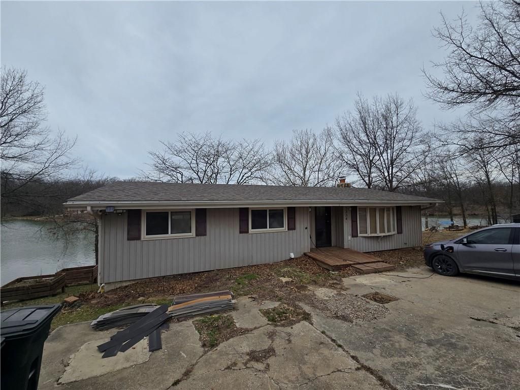 1334 Lakeview N Drive, Odessa, MO 64076