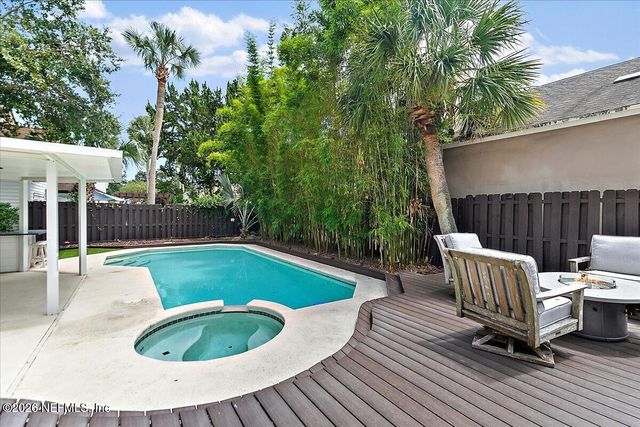 1660 LINKSIDE Court N, Atlantic Beach, FL 32233
