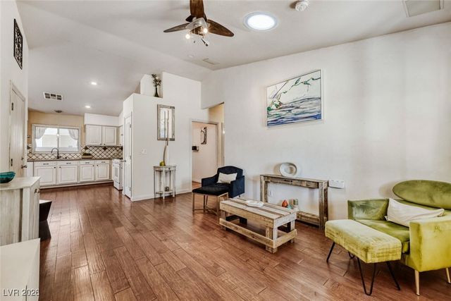 8543 Lakota Street, Las Vegas, NV 89123