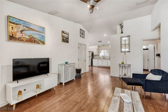 8543 Lakota Street, Las Vegas, NV 89123