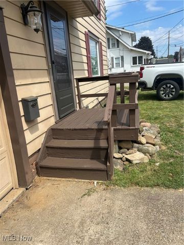 325 Lincoln Avenue, Louisville, OH 44641