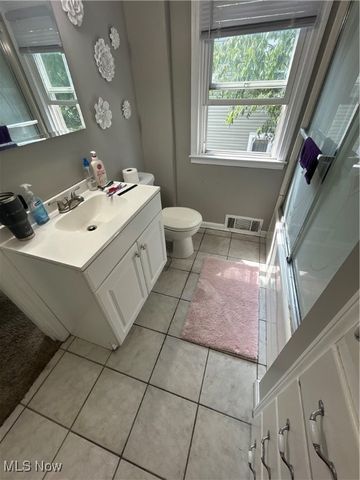 325 Lincoln Avenue, Louisville, OH 44641