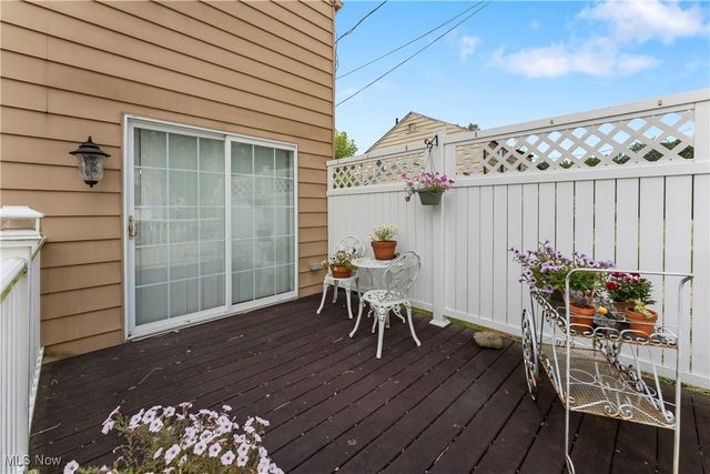 325 Lincoln Avenue, Louisville, OH 44641