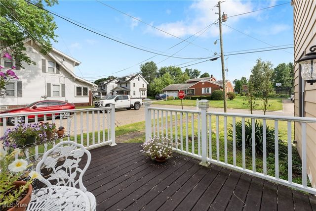 325 Lincoln Avenue, Louisville, OH 44641