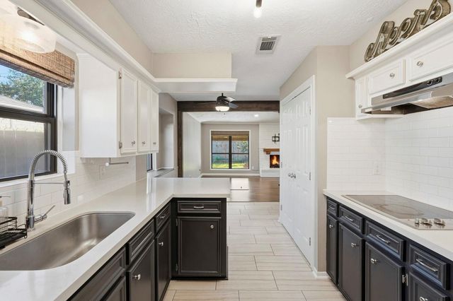 6231 Autumn Forest Drive, Houston, TX 77092