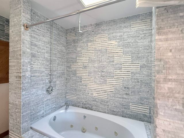 498 Town Line Road, Bennington, VT 05201