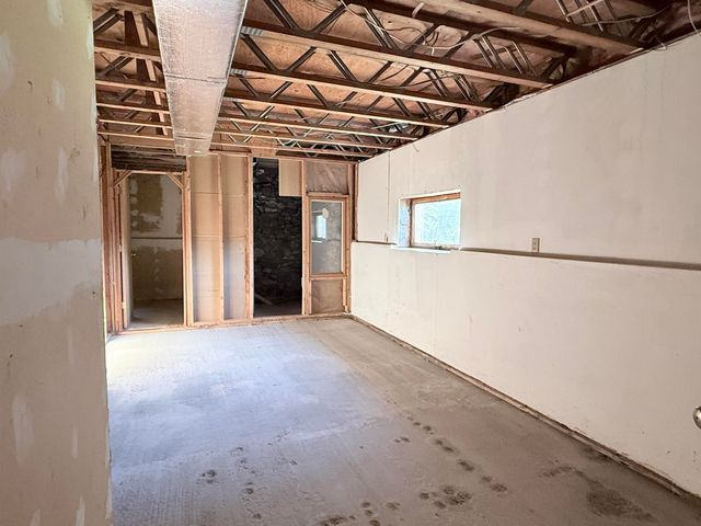 498 Town Line Road, Bennington, VT 05201
